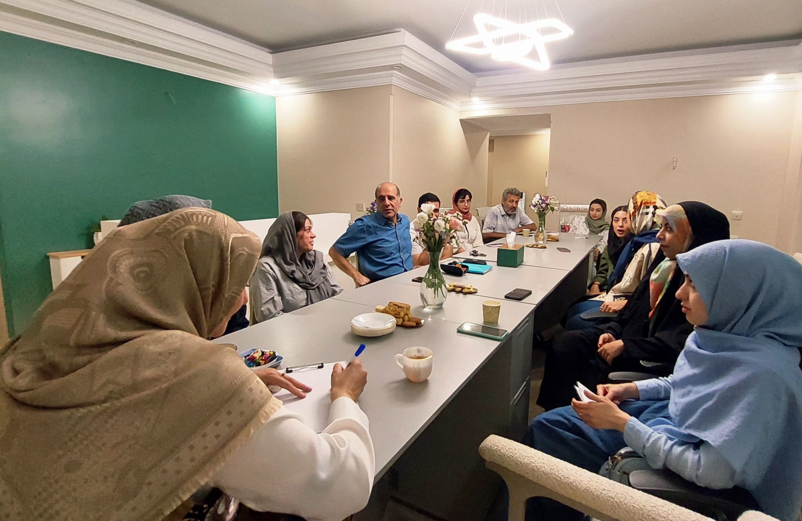 جلسه هم اندیشی